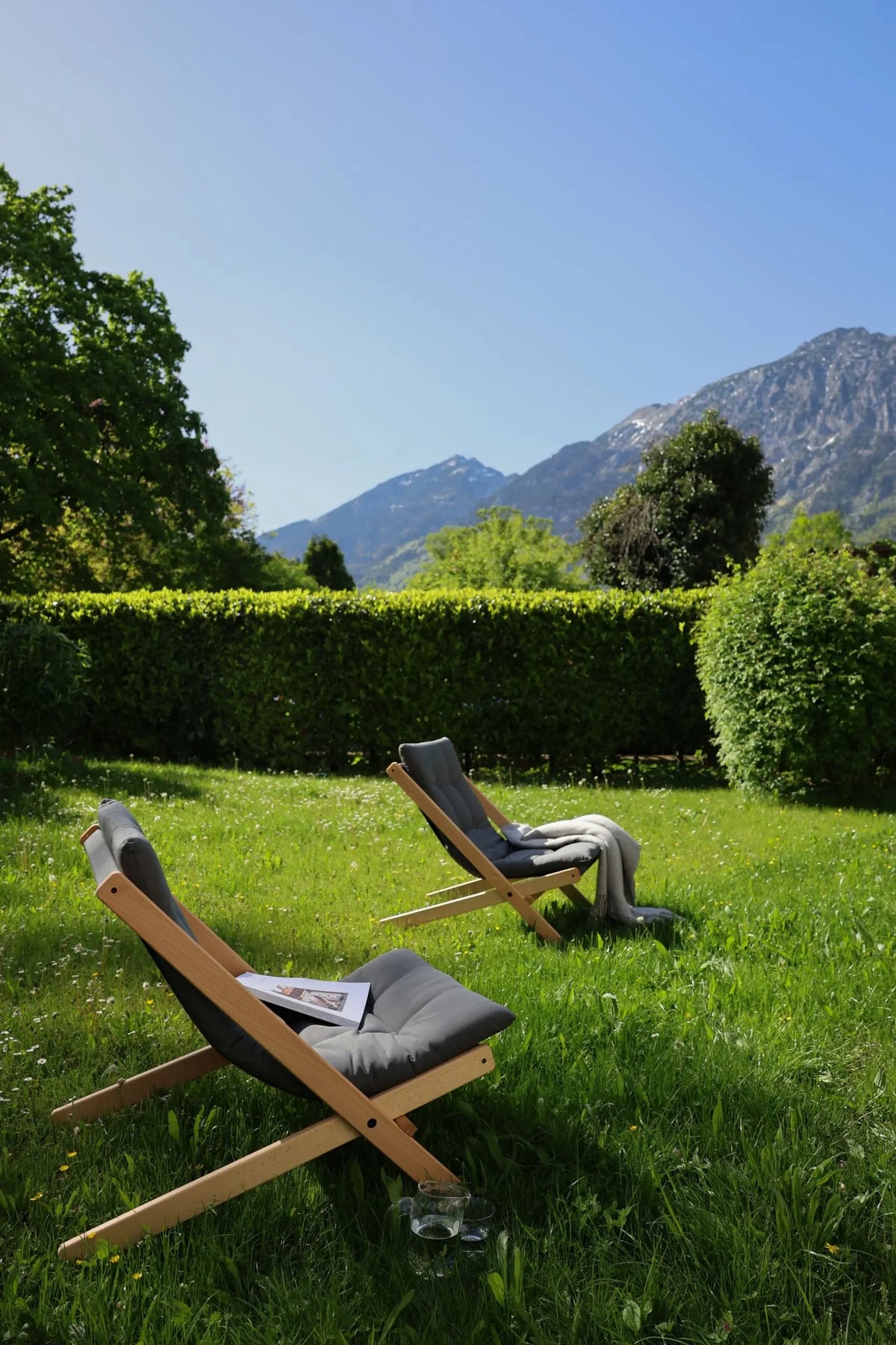 Karup Design Boogie Outdoor aurinkotuoli tummanharmaa Karup Design