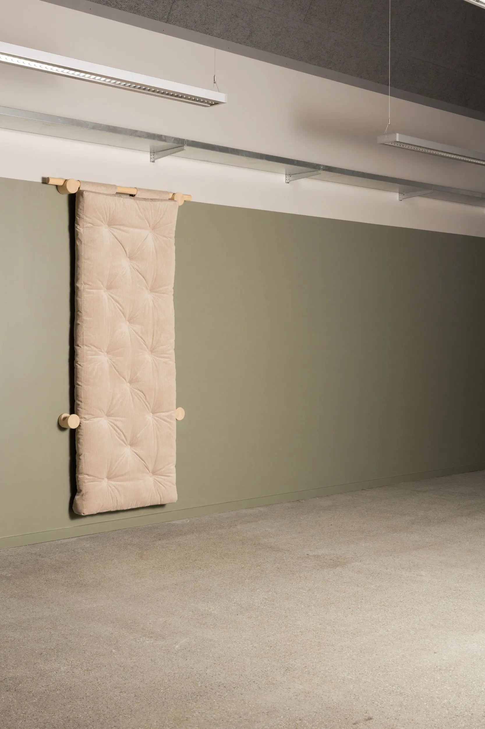 Karup Design Hooked vuodetuoli mänty/pellava Karup Design