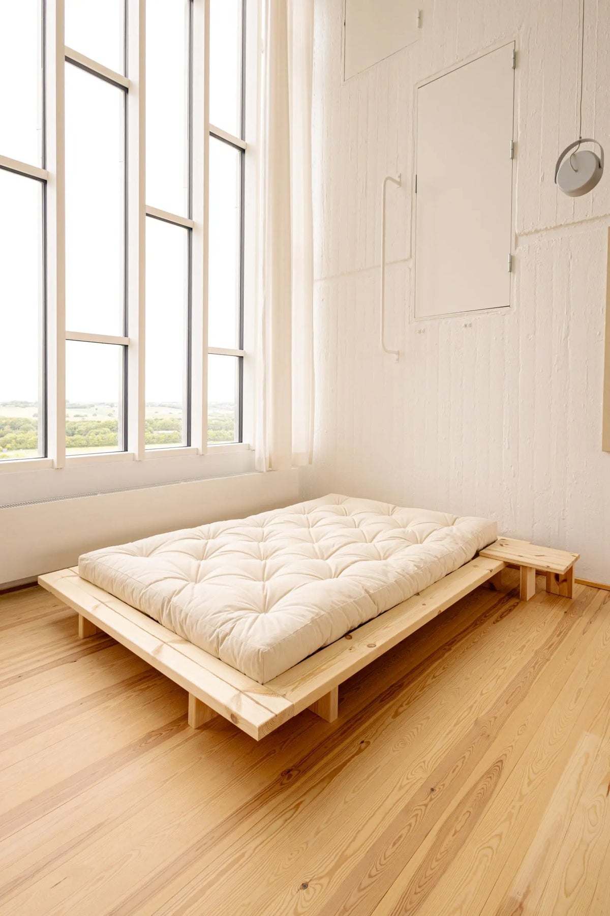 Karup Design Japan yöpöytä mänty Karup Design