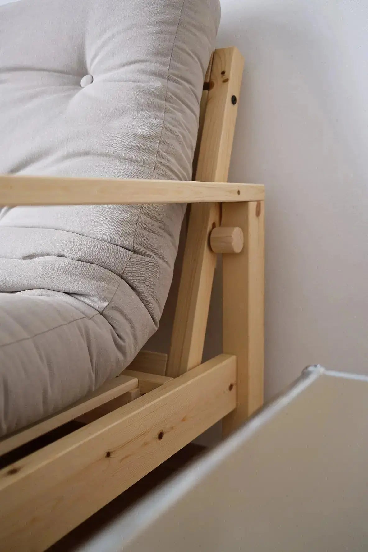 Karup Design Knob vuodesohva mänty/pellava Karup Design