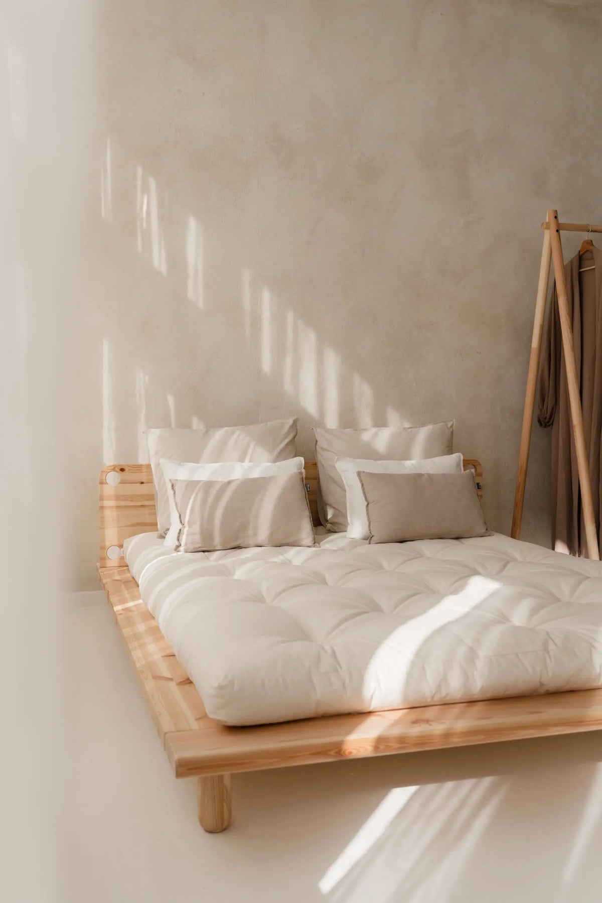 Karup Design Peek 180x200 sänkykehikko mänty Karup Design