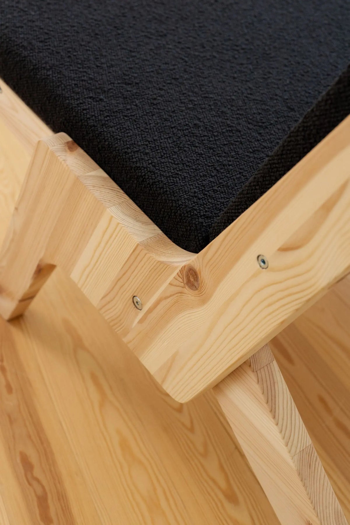 Karup Design Sway lepotuoli tummanharmaa Karup Design