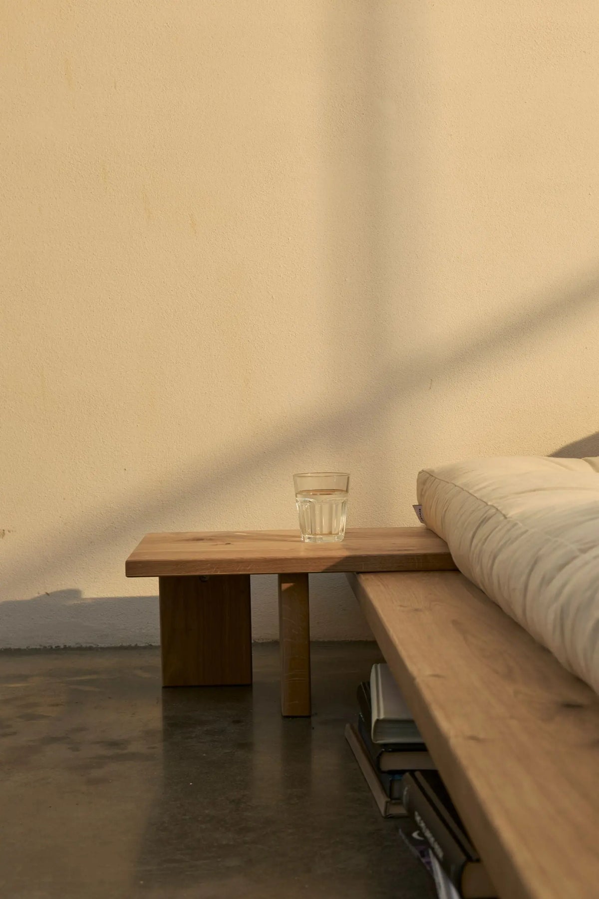 Karup Japan yöpöytä tammi Karup