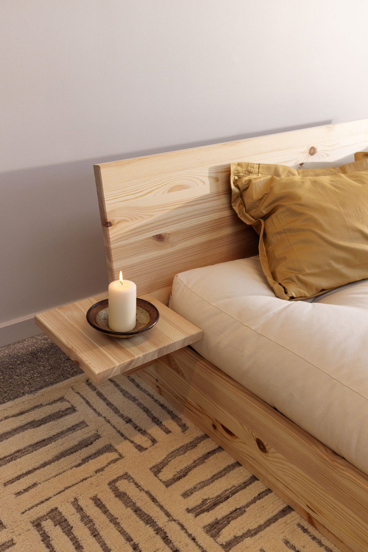 Karup Latch 140x200 bed frame pine