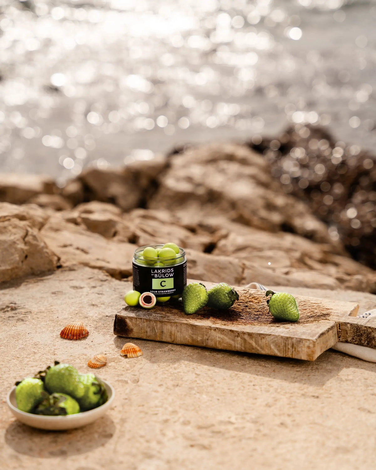 Lakrids by Bülow C - Sour Strawberry lakritsipurkki pieni Lakrids by Bülow