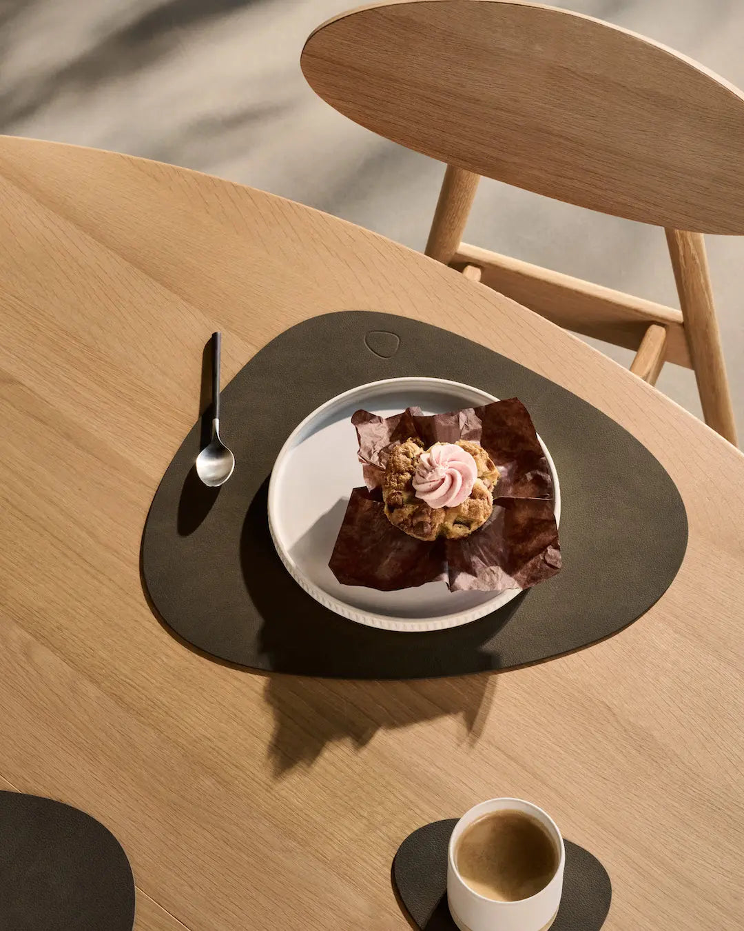 Lind DNA Curve L pöytätabletti kaviaari Lind DNA