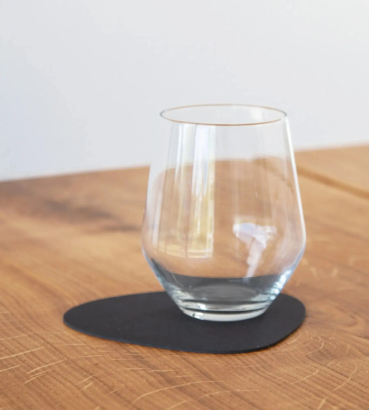 Lind DNA Curve lasinalunen musta Lind DNA