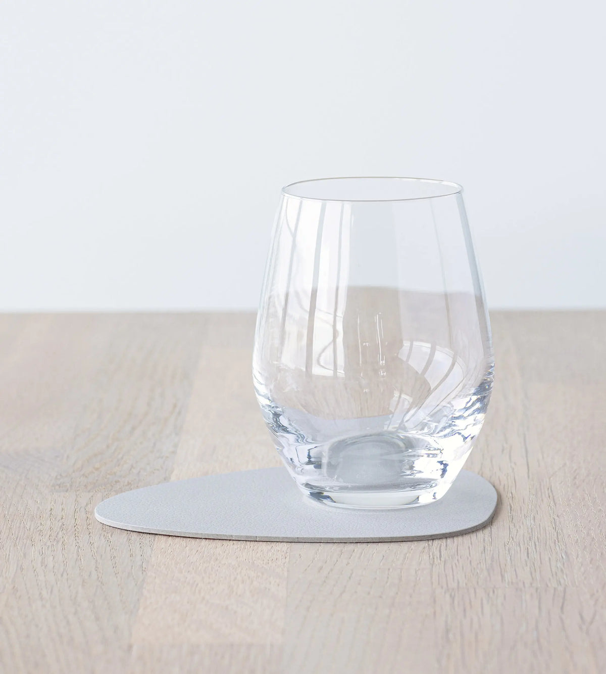 Lind DNA Curve lasinalunen osterinvalkoinen Lind DNA