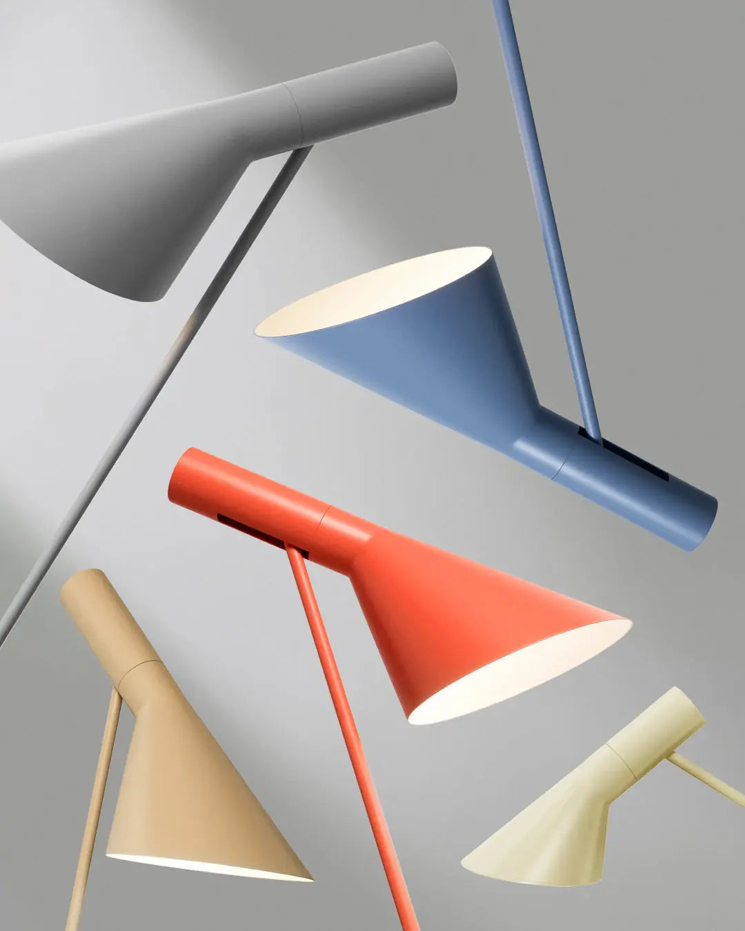 Louis Poulsen AJ lattiavalaisin haaleansininen Louis Poulsen