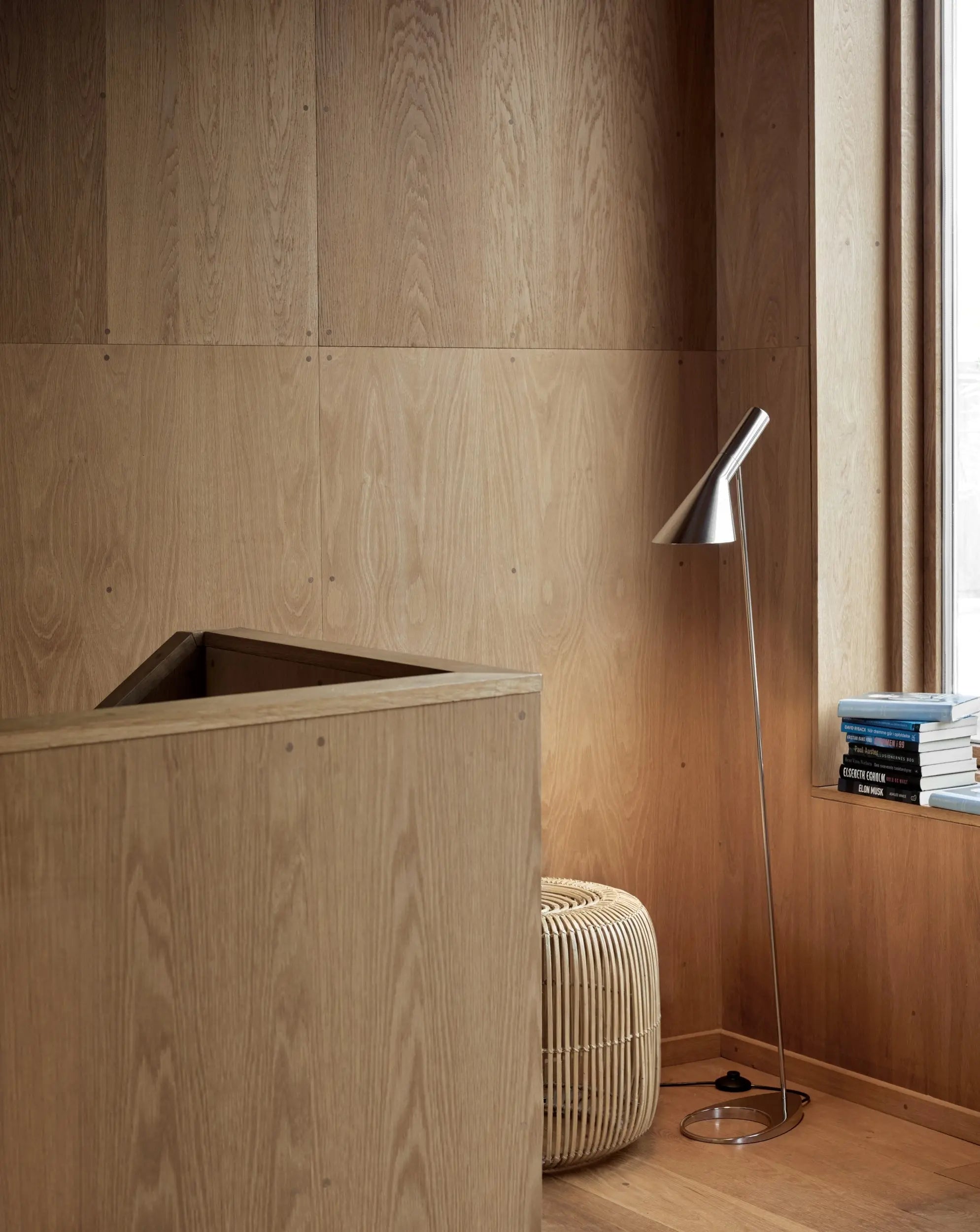 Louis Poulsen AJ lattiavalaisin ruostumaton teräs Louis Poulsen