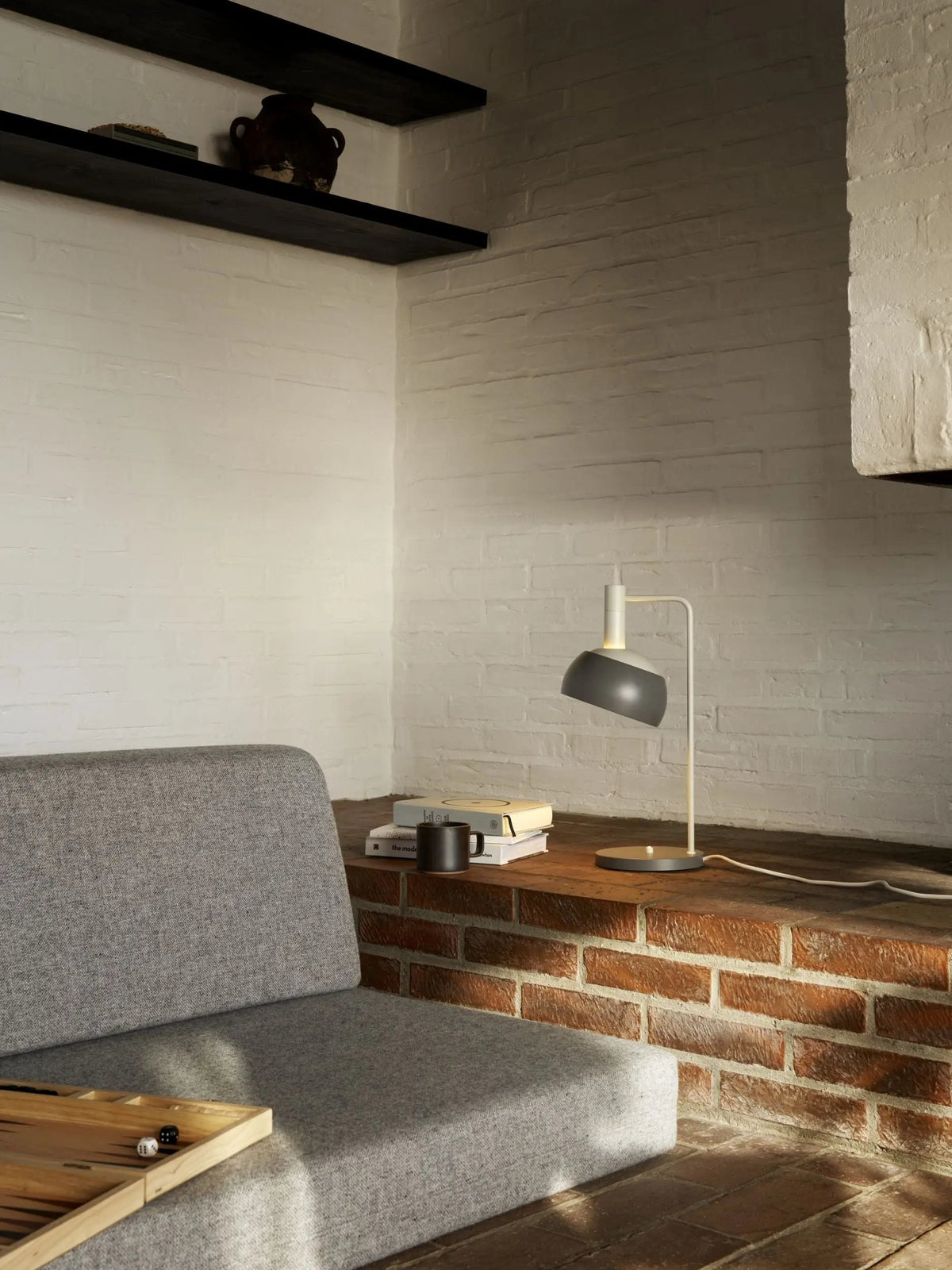 Louis Poulsen FJ Elements pöytävalaisin harmaa Louis Poulsen