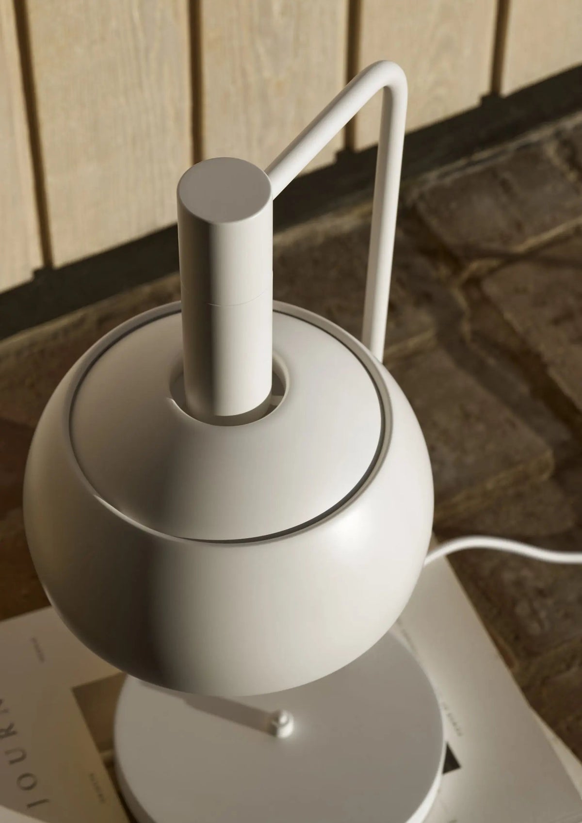 Louis Poulsen FJ Elements pöytävalaisin valkoinen Louis Poulsen