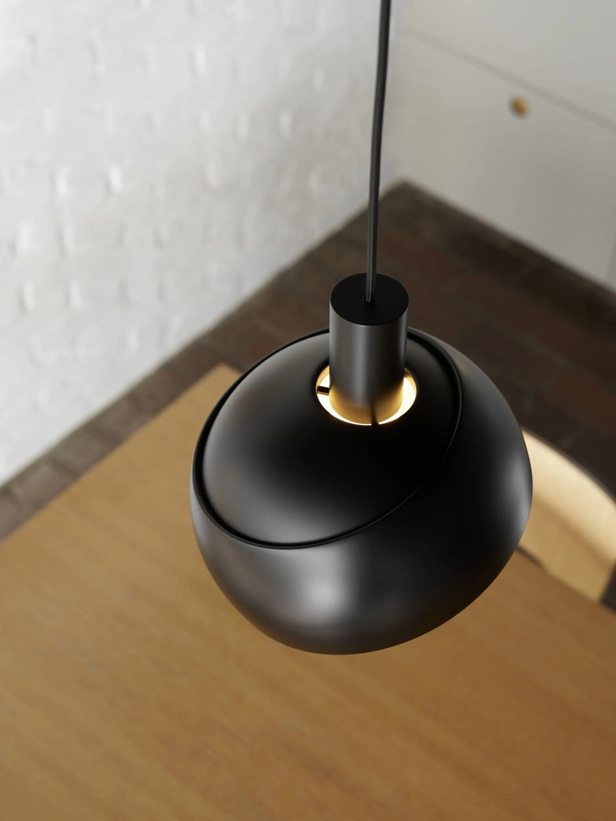 Louis Poulsen FJ Elements riippuvalaisin musta Louis Poulsen