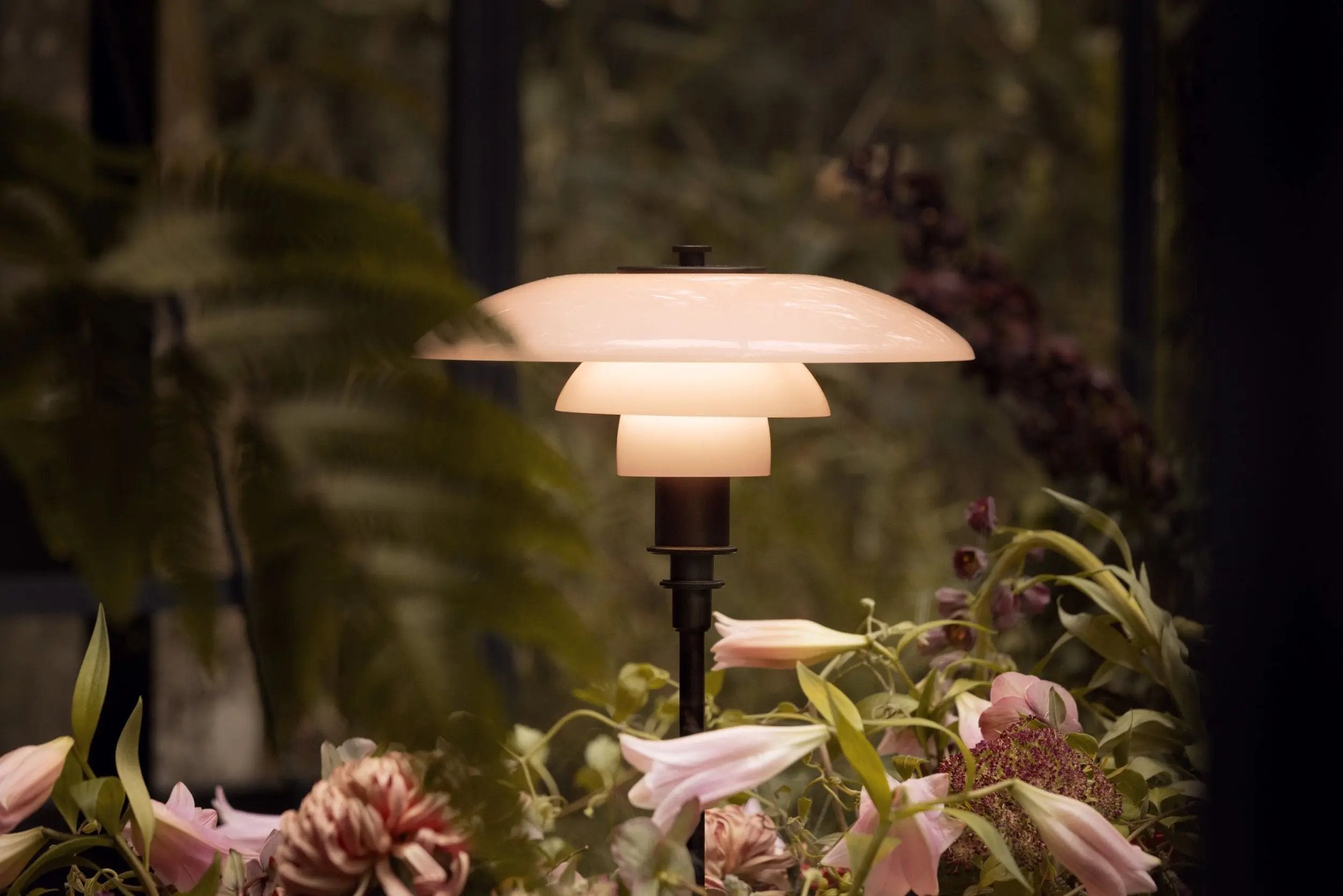 Louis Poulsen PH 3/2 Limited Edition 2025 pöytävalaisin terrakotta Louis Poulsen