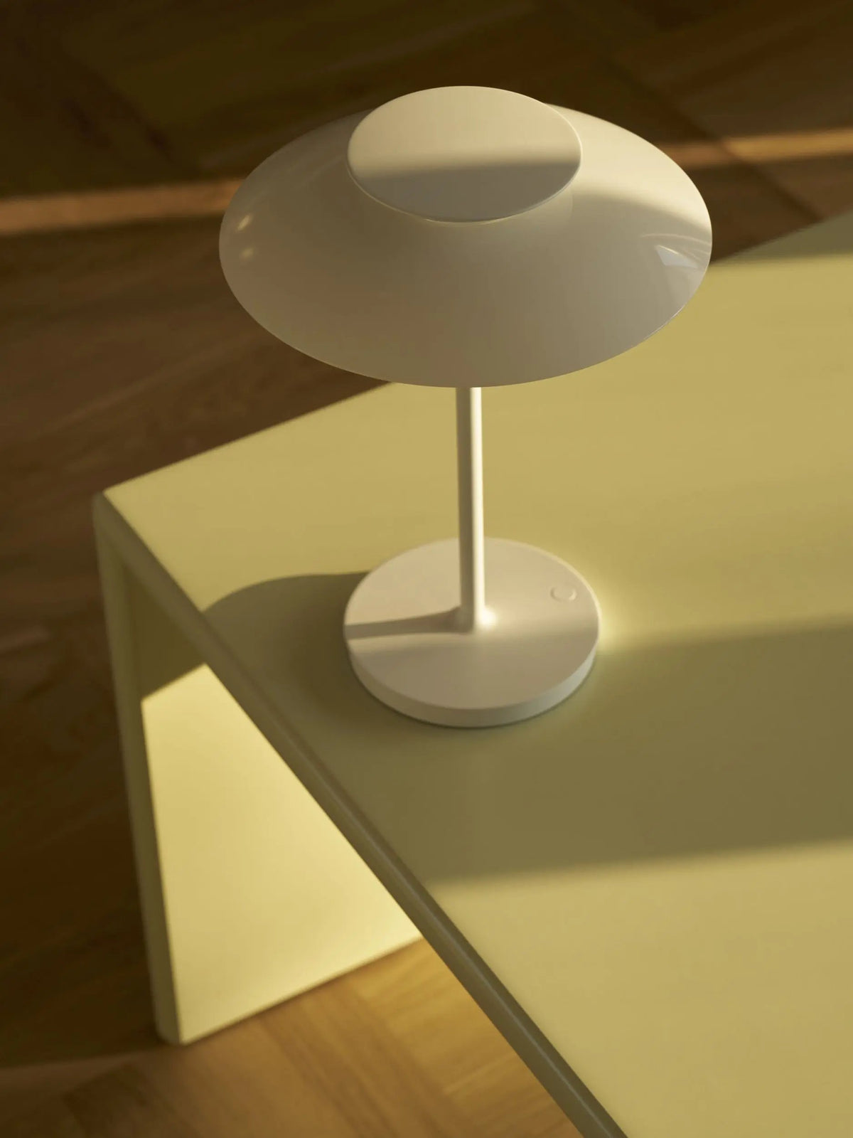 Louis Poulsen PH 80 Portable pöytävalaisin valkoinen Louis Poulsen