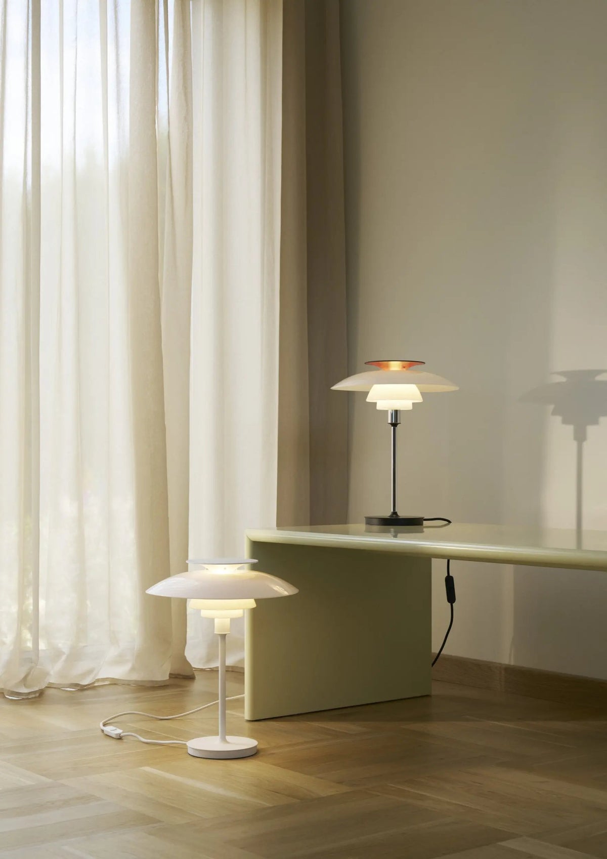 Louis Poulsen PH 80 pöytävalaisin valkoinen Louis Poulsen