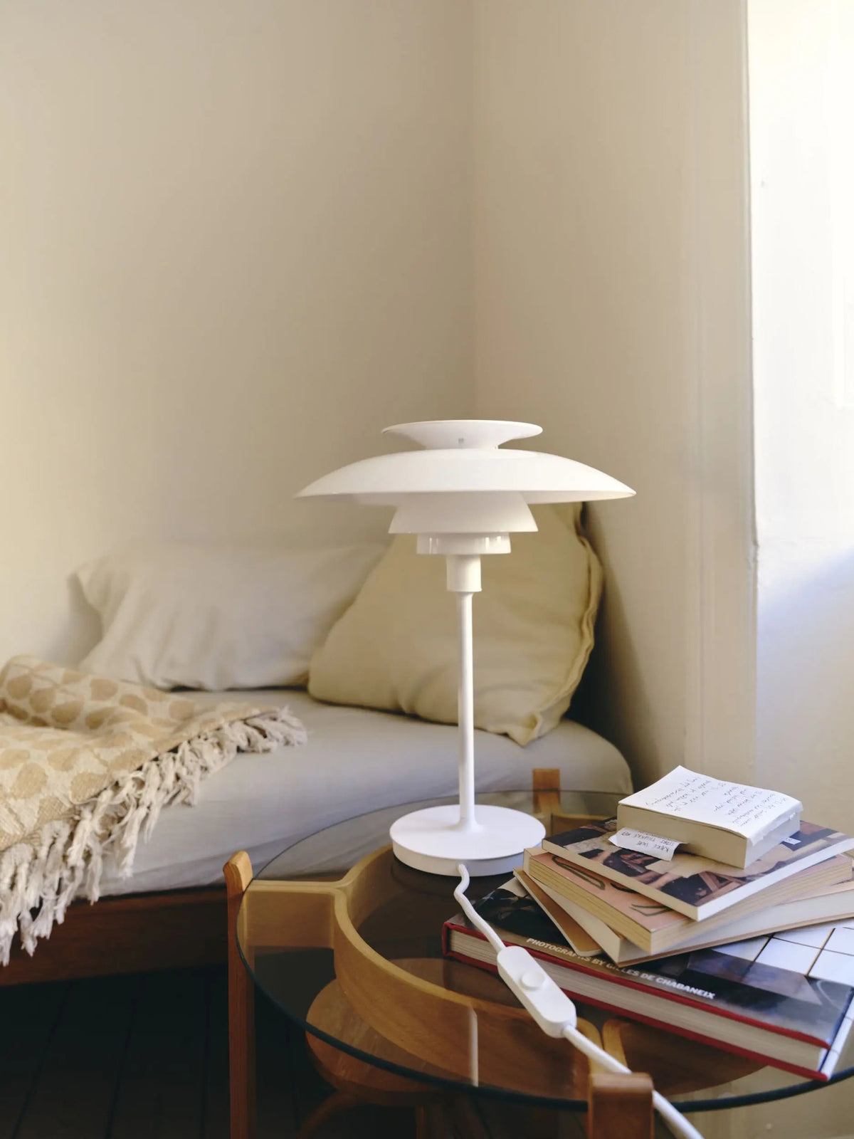 Louis Poulsen PH 80 pöytävalaisin valkoinen Louis Poulsen