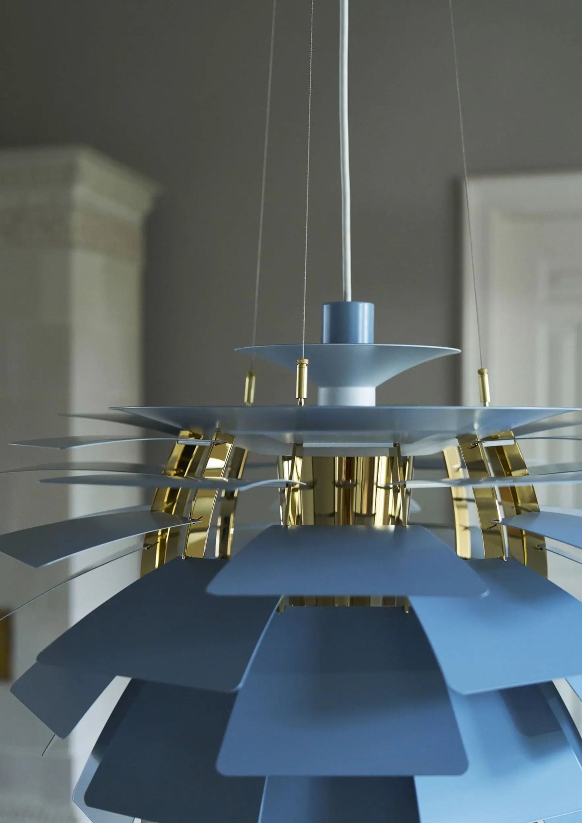 Louis Poulsen PH Artichoke Ø48 riippuvalaisin sininen/messinki Louis Poulsen