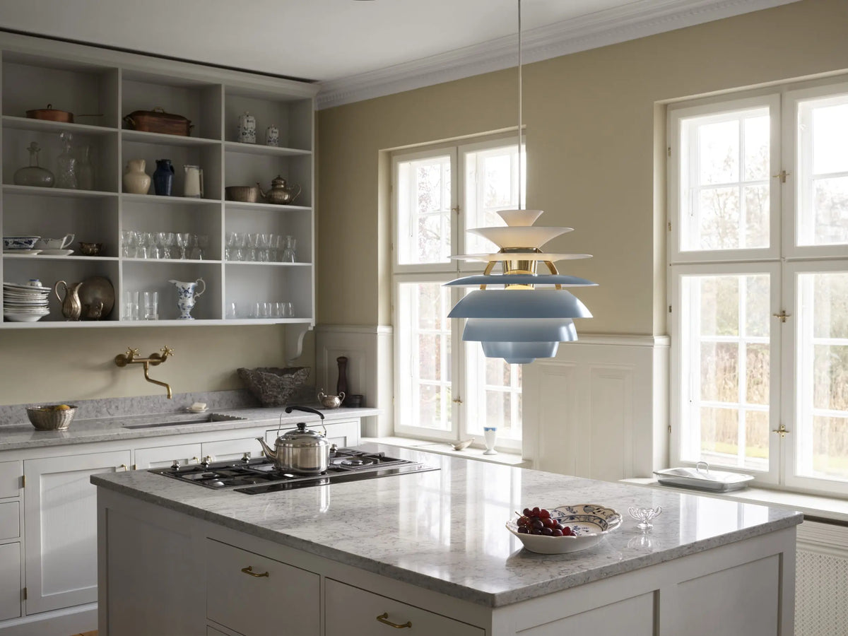 Louis Poulsen PH Snowball riippuvalaisin sininen/messinki Louis Poulsen