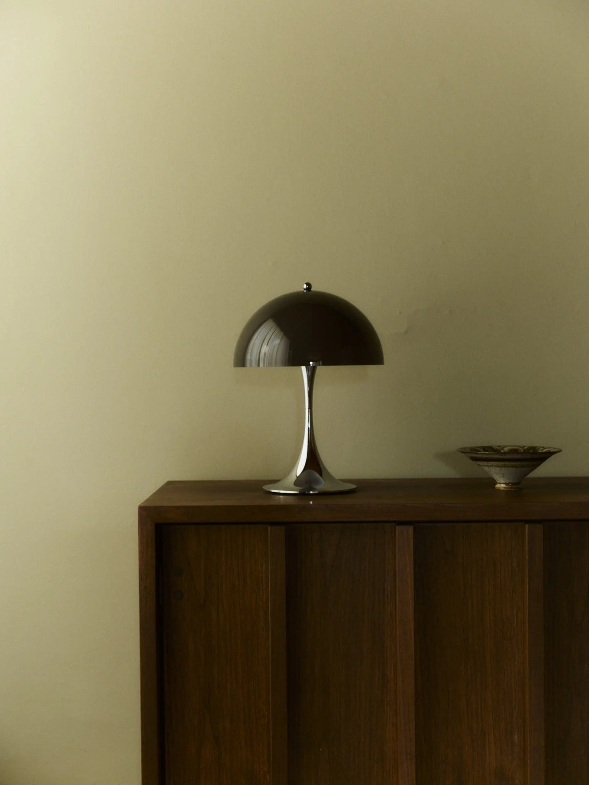 Louis Poulsen Panthella 250 Portable pöytävalaisin Original opal brown Louis Poulsen