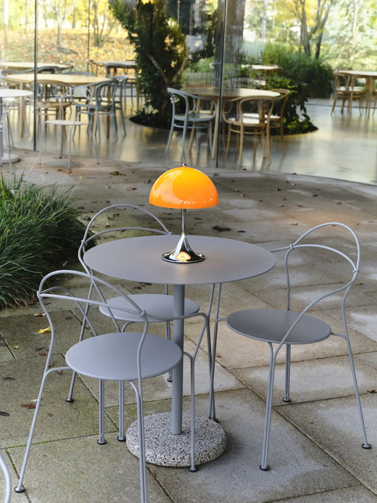 Louis Poulsen Panthella 250 Portable pöytävalaisin Original opal orange Louis Poulsen