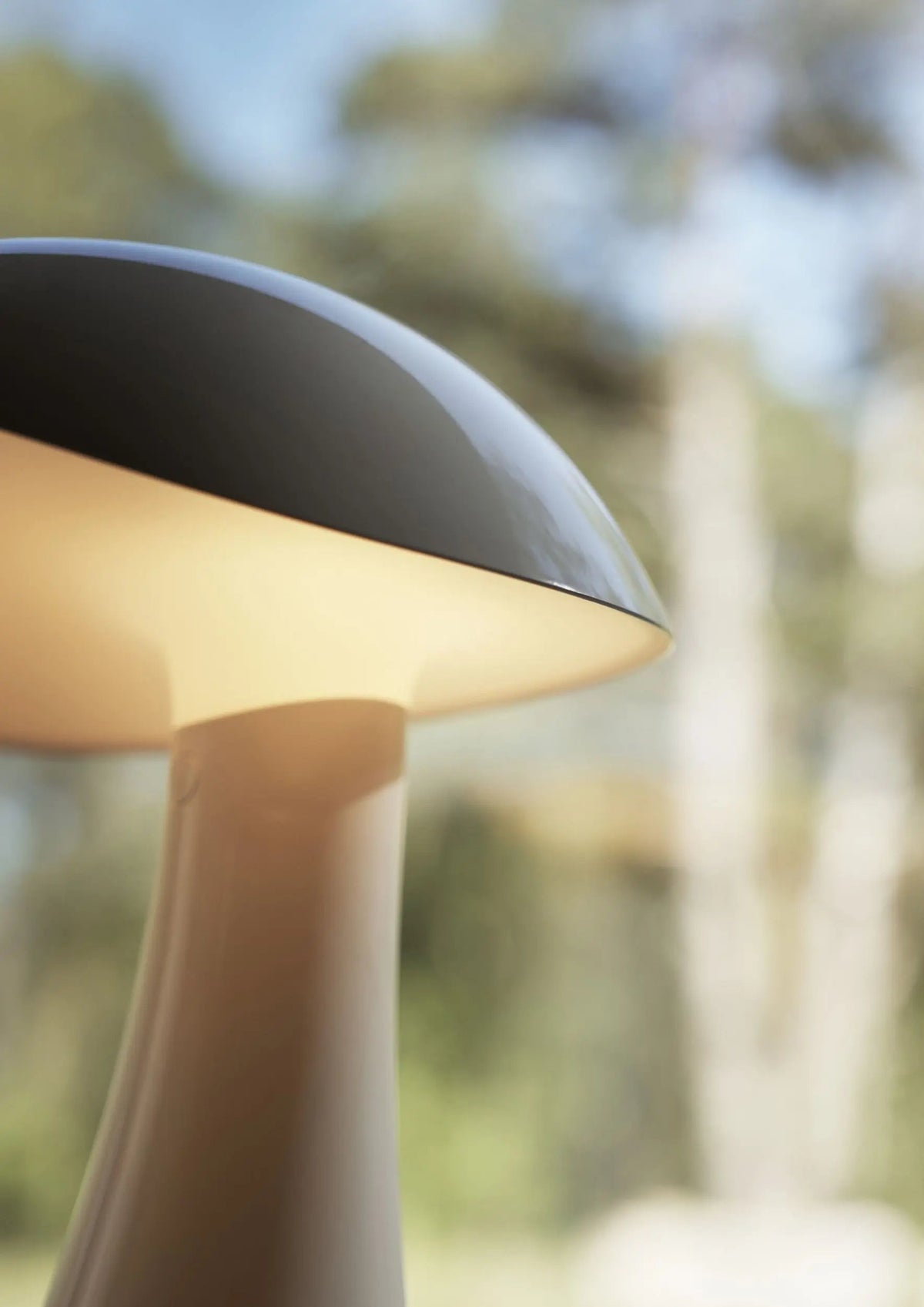 Louis Poulsen Rumee Portable pöytävalaisin harmaa Louis Poulsen