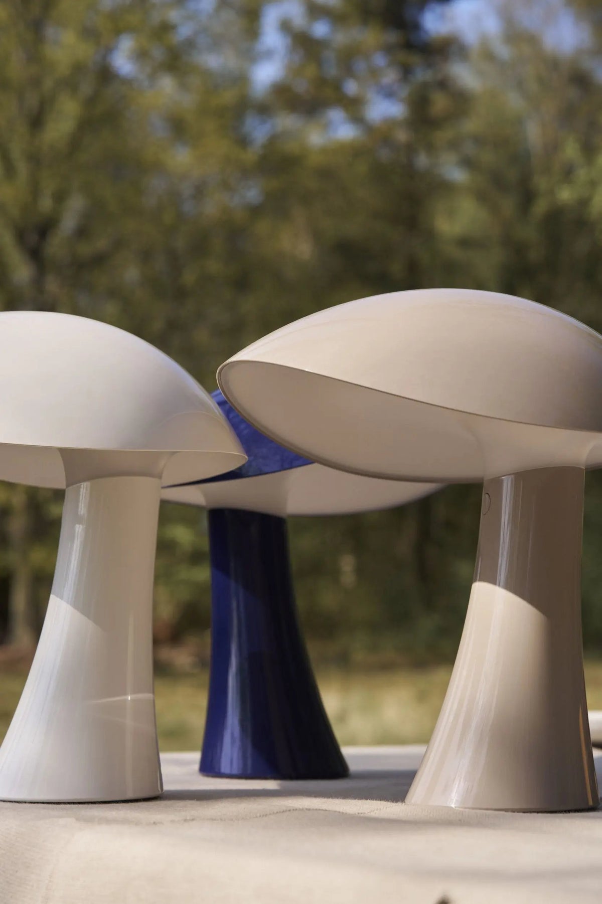 Louis Poulsen Rumee Portable pöytävalaisin harmaa Louis Poulsen