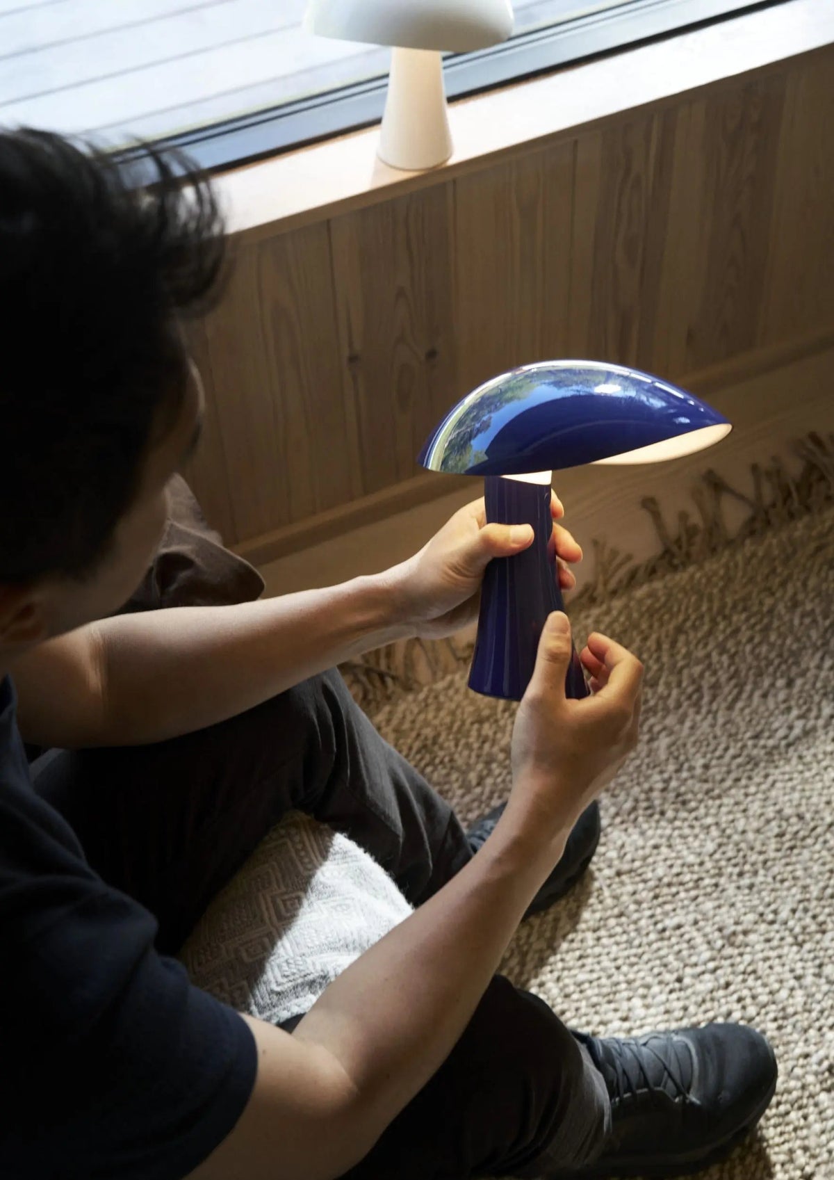 Louis Poulsen Rumee Portable pöytävalaisin sininen Louis Poulsen