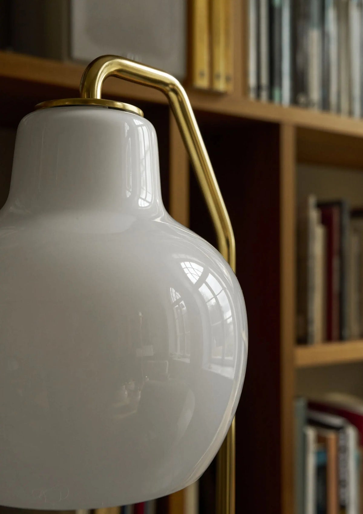 Louis Poulsen VL Ring Crown lattiavalaisin Louis Poulsen