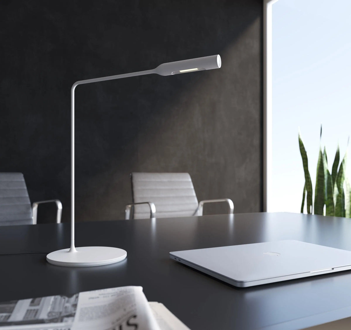 Lumina Flo Desk pöytävalaisin pehmeä musta Lumina
