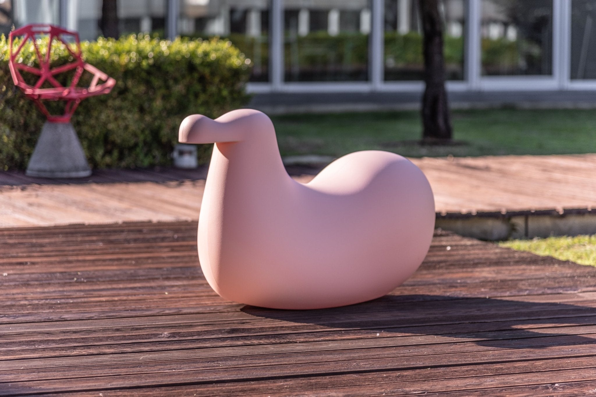 Magis Dodo keinutuoli vaaleanpunainen - Laatukaluste