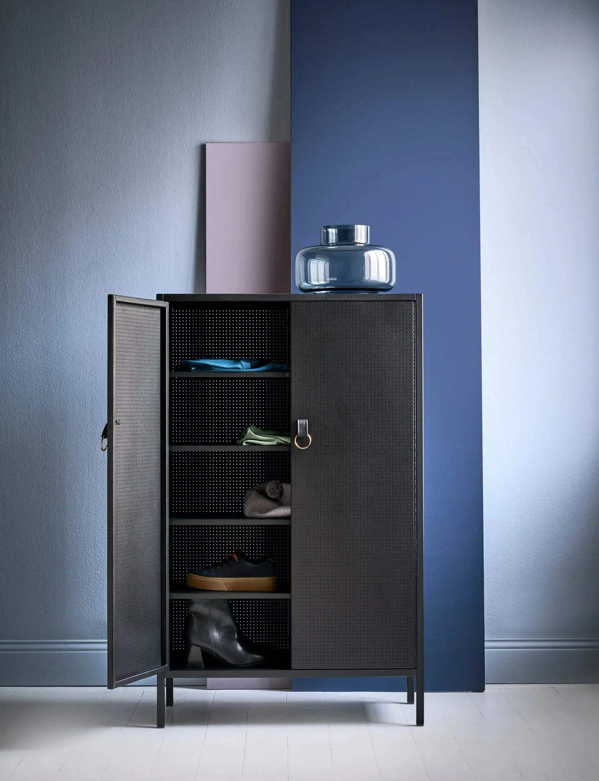 Maze Francis kaappi musta Maze