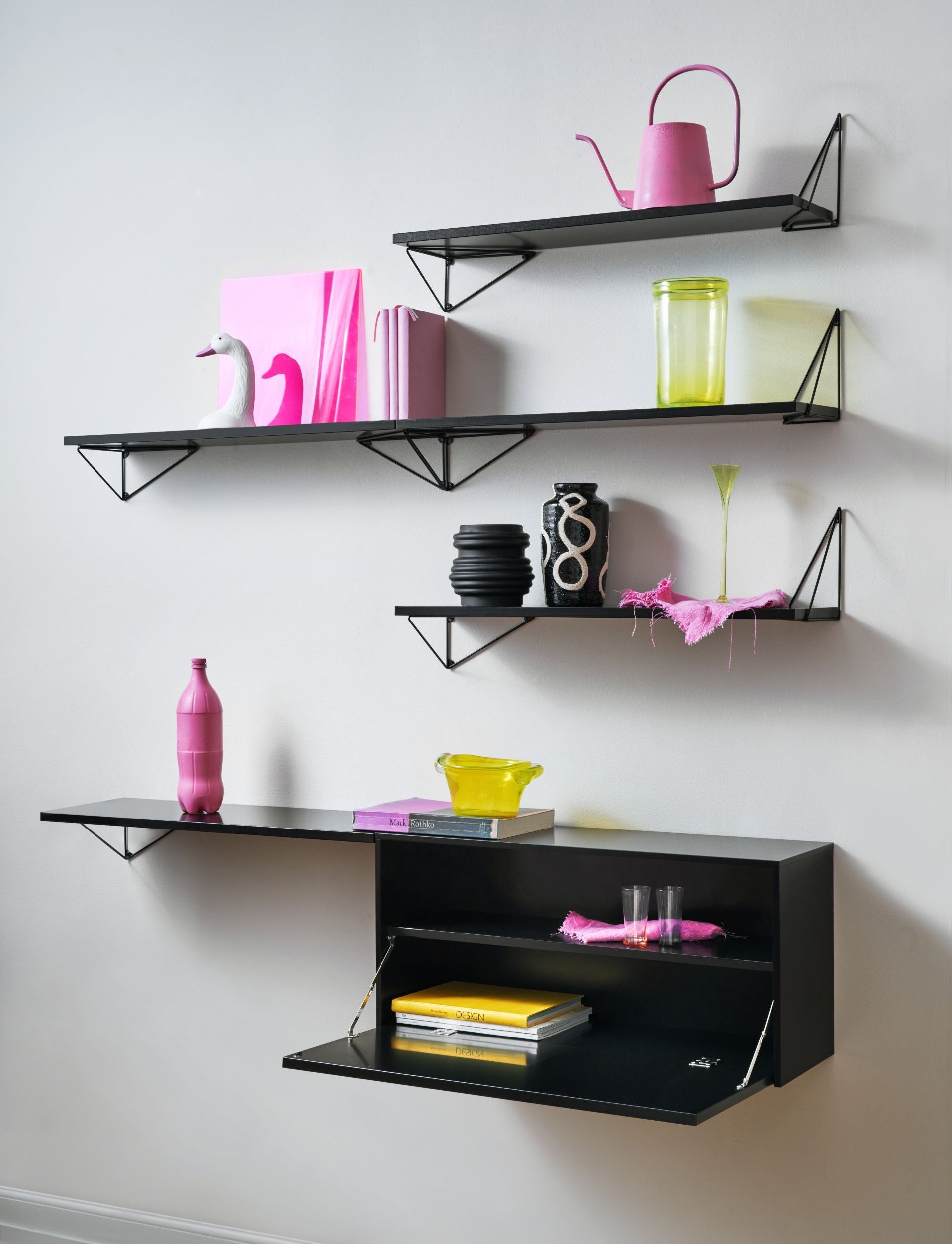 Maze Pythagoras cabinet black - Laatukaluste