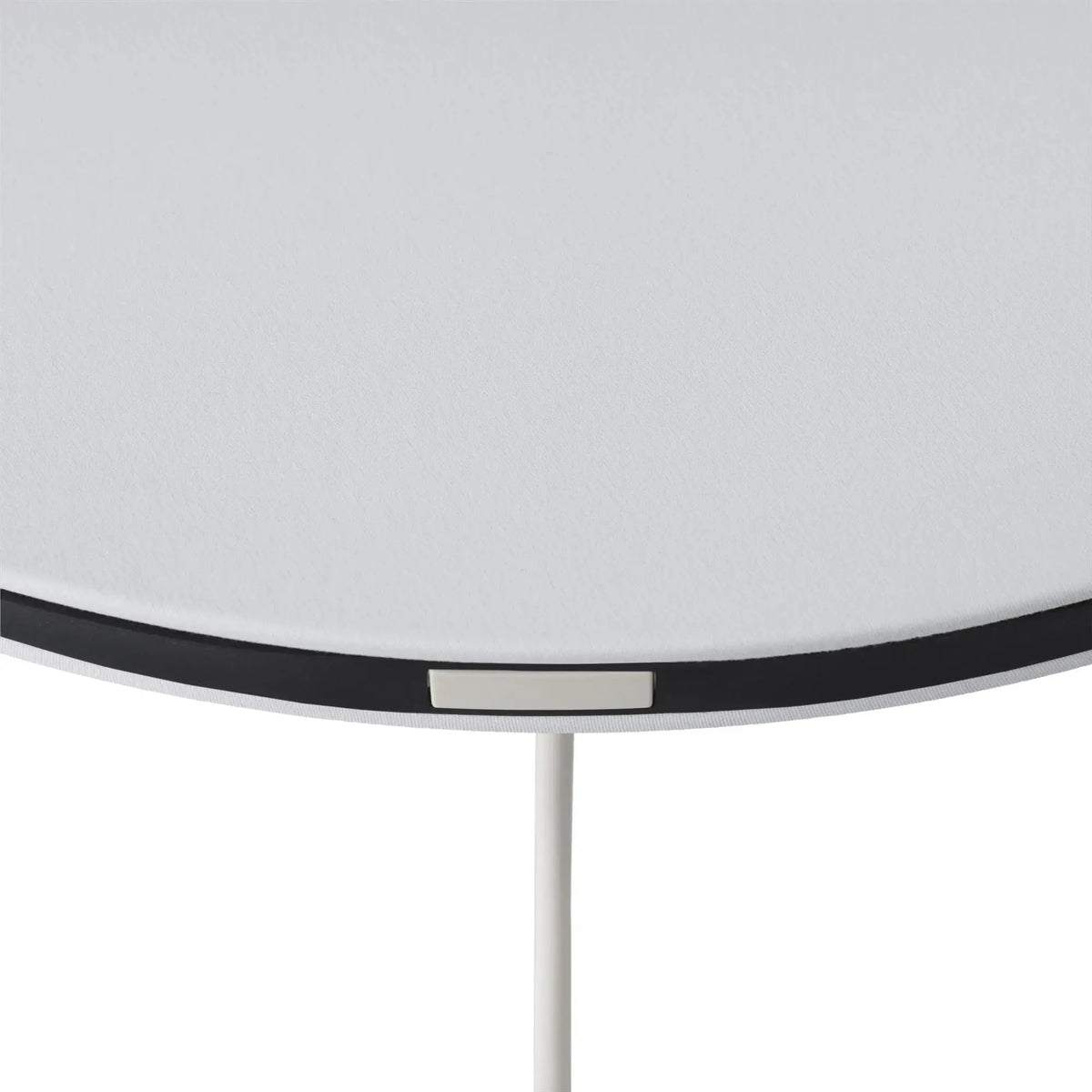 Muuto Calm seinävalaisin Ø50 valkoinen/musta Muuto