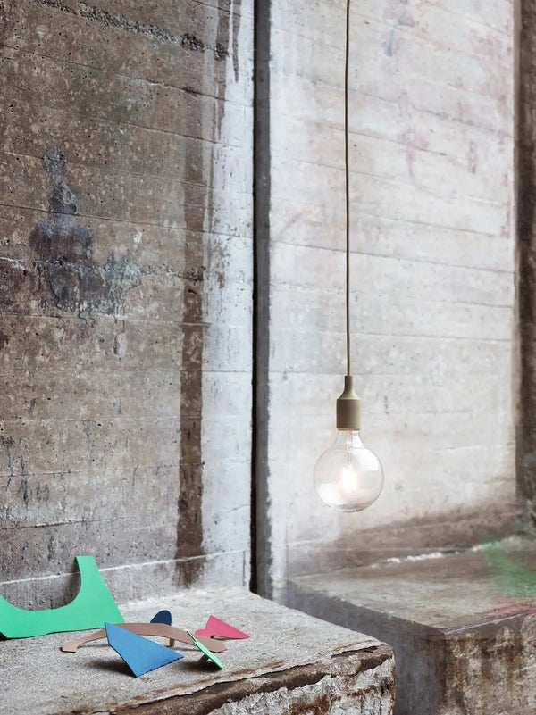 Muuto E27 valaisin beige-vihreä - Laatukaluste