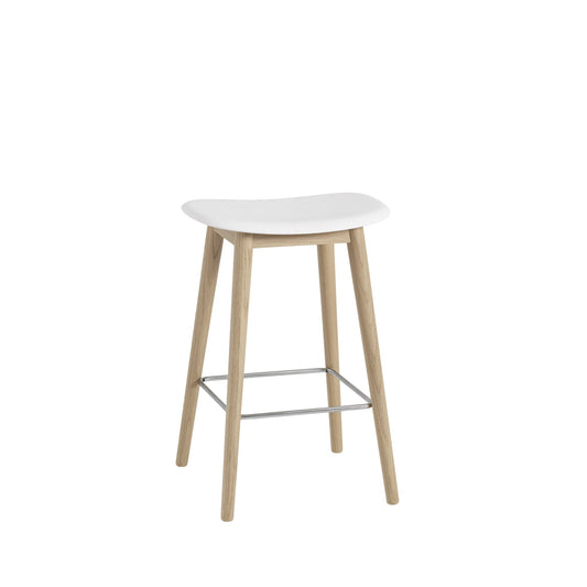 Muuto Fiber baarituoli, tammijalat, tammi/valkoinen - Laatukaluste