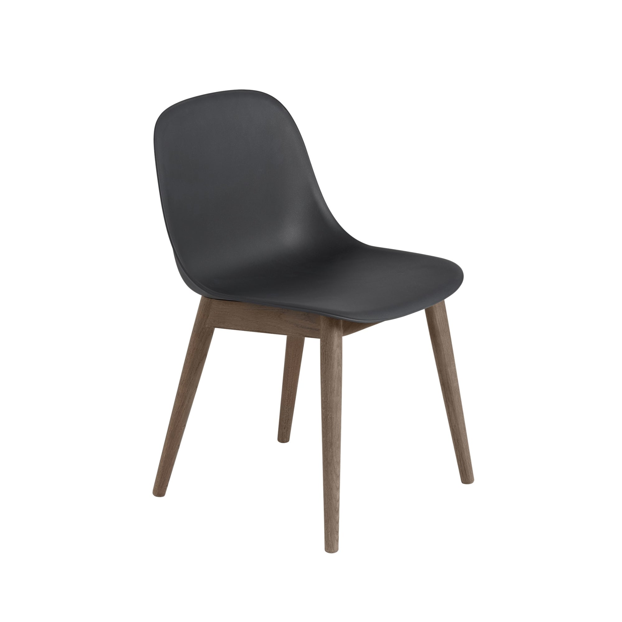 Muuto Fiber tuoli, tammijalat, musta/tumma tammi - Laatukaluste