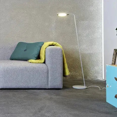 Muuto Leaf lattiavalaisin valkoinen - Laatukaluste