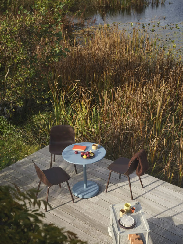 Muuto Linear Steel pöytä Ø70 vaaleansininen Muuto
