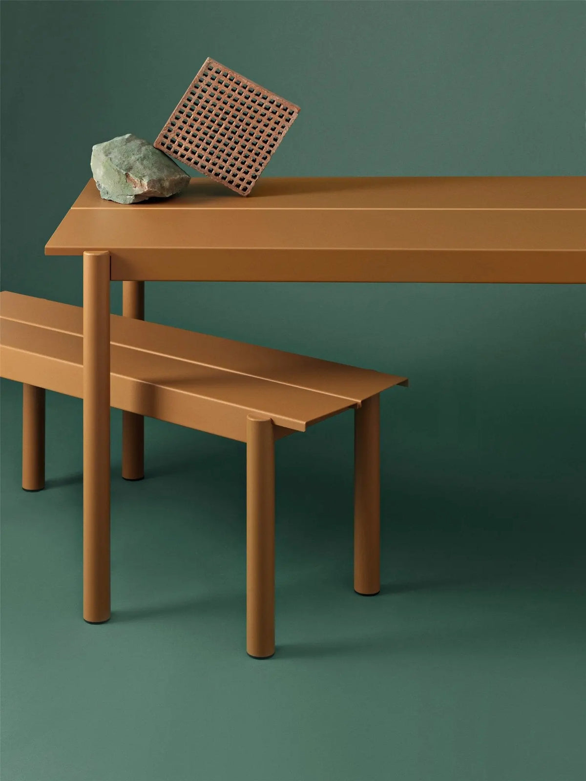 Muuto Linear pöytä 140x75cm vihreä - Laatukaluste