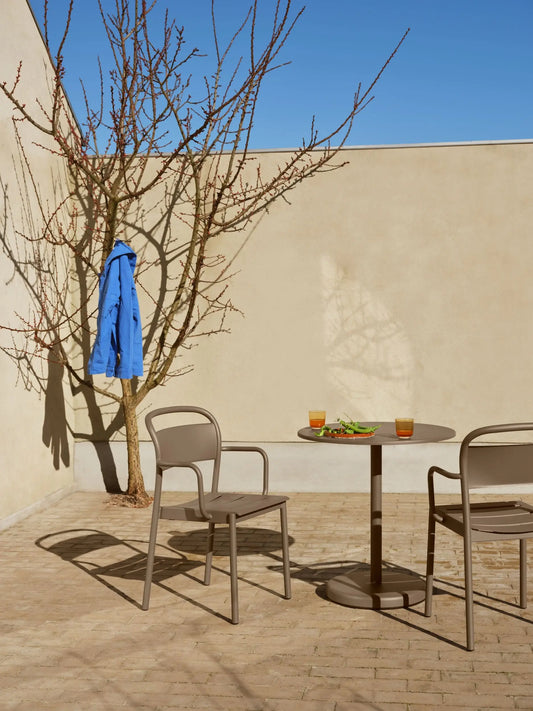 Muuto Linear Steel pöytä Ø70 taupe Muuto