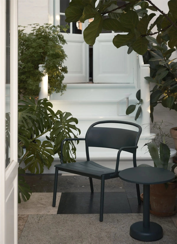 Muuto Linear Steel sohvapöytä Ø42 tummanvihreä Muuto