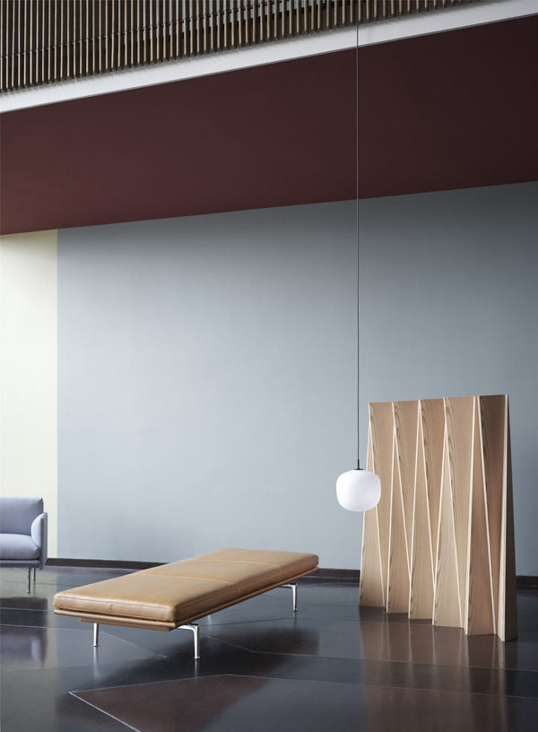 Muuto Outline Daybed Cognac nahka/musta - Laatukaluste