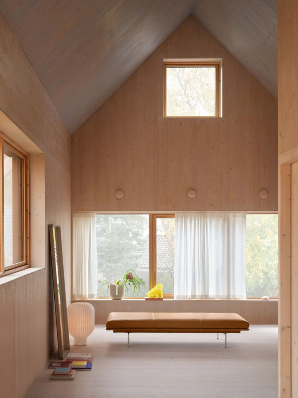 Muuto Outline Daybed Refine nahka konjakki/musta Muuto