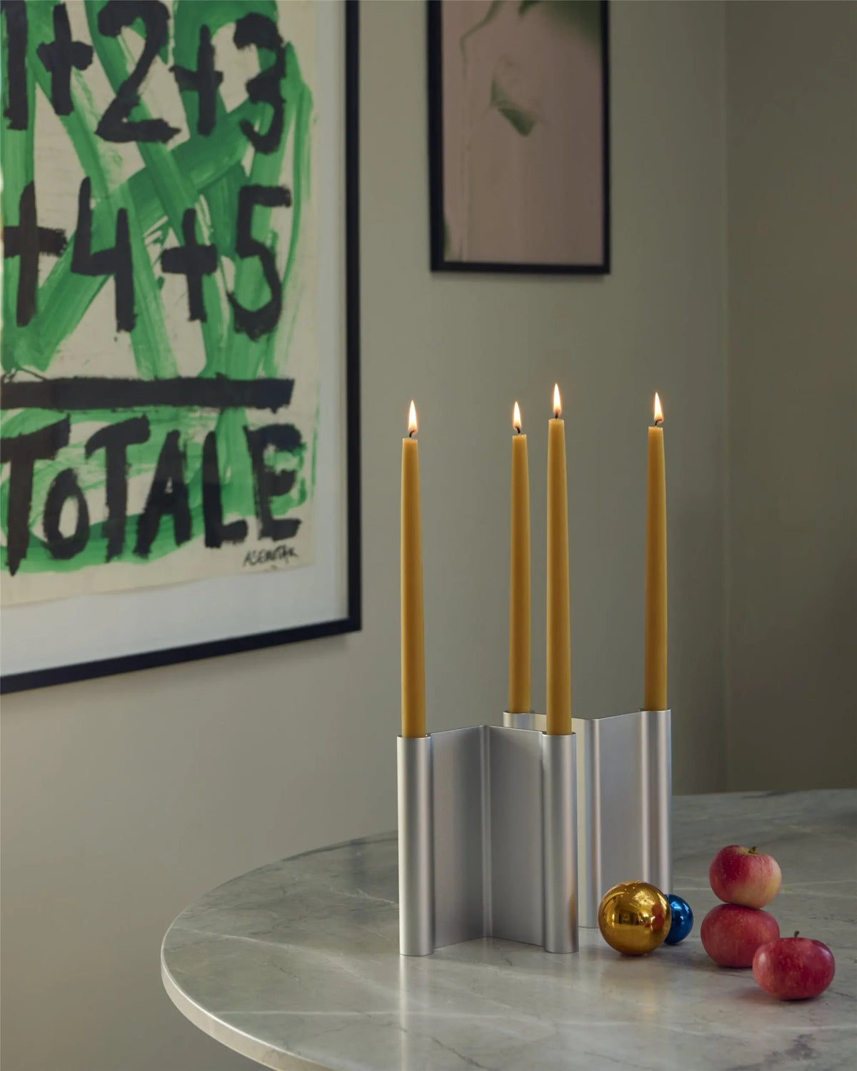 Muuto Pair kynttilänjalka iso alumiini Muuto