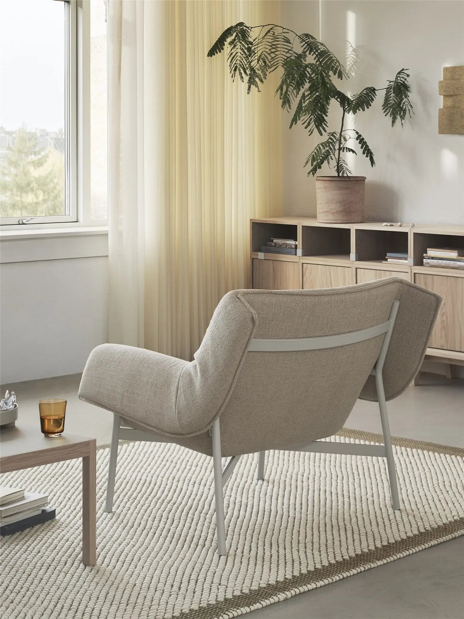 Muuto Pebble matto 170x240 ruskeanvihreä - Laatukaluste