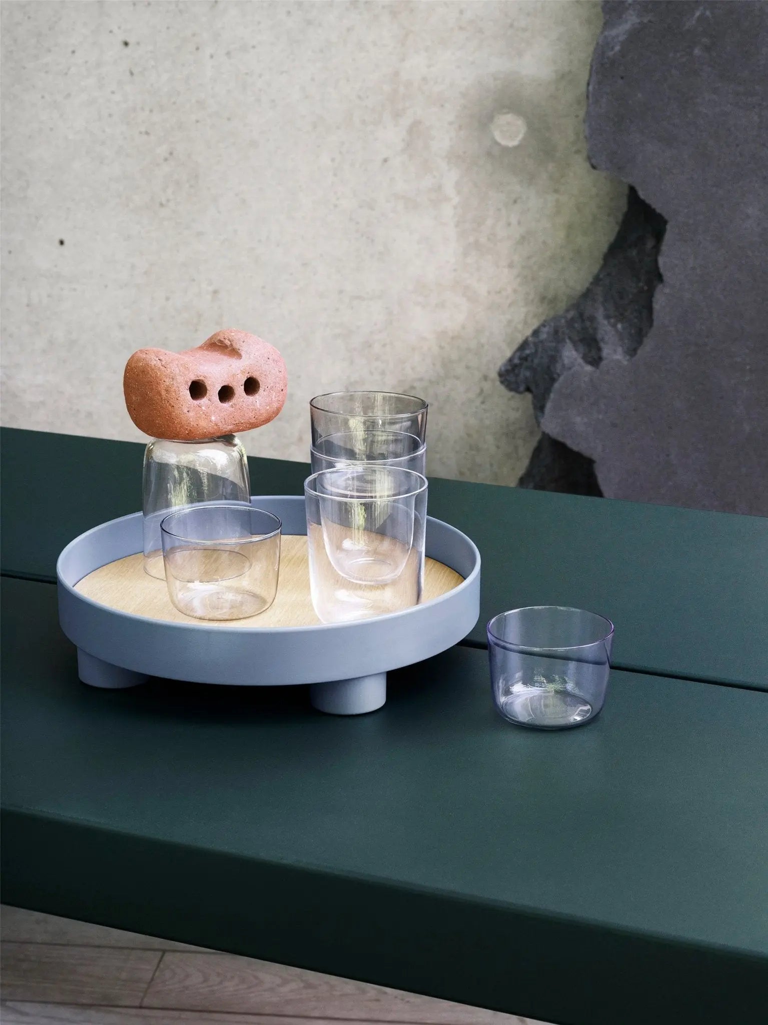 Muuto Platform tarjotin siniharmaa - Laatukaluste