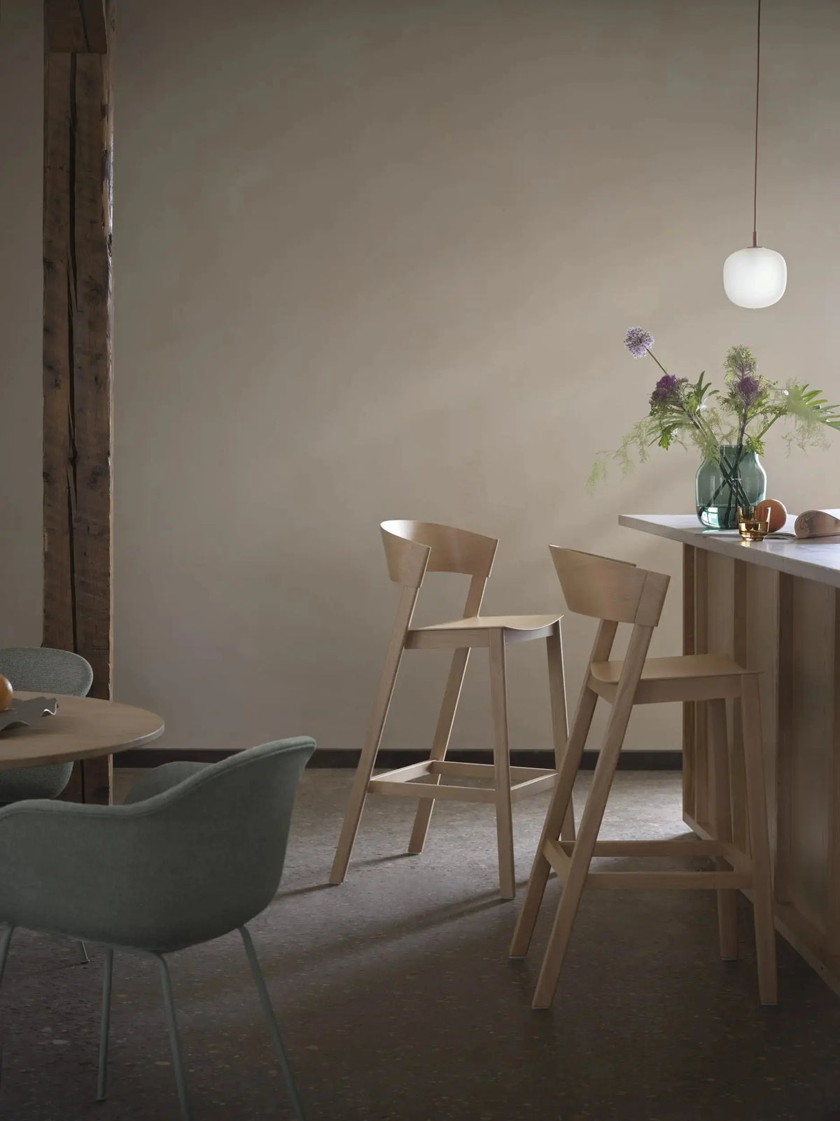 Muuto Rime valaisin Ø12 tummanpunainen Muuto