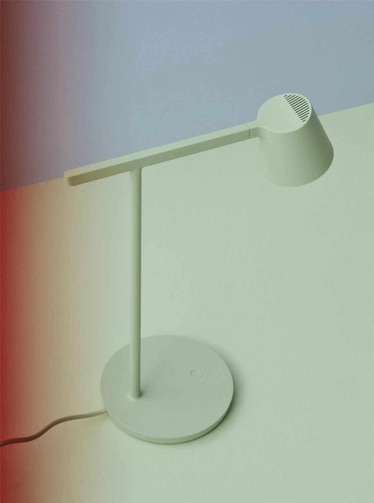 Muuto Tip pöytävalaisin vaaleanvihreä Muuto