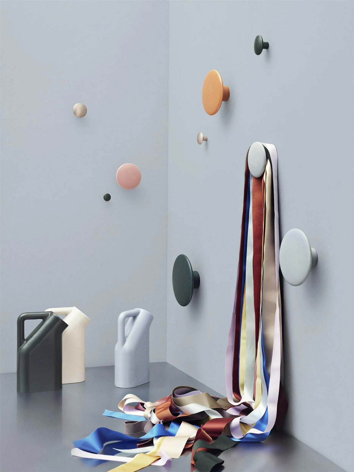 Muuto Tub Jug kannu tummanvihreä Muuto